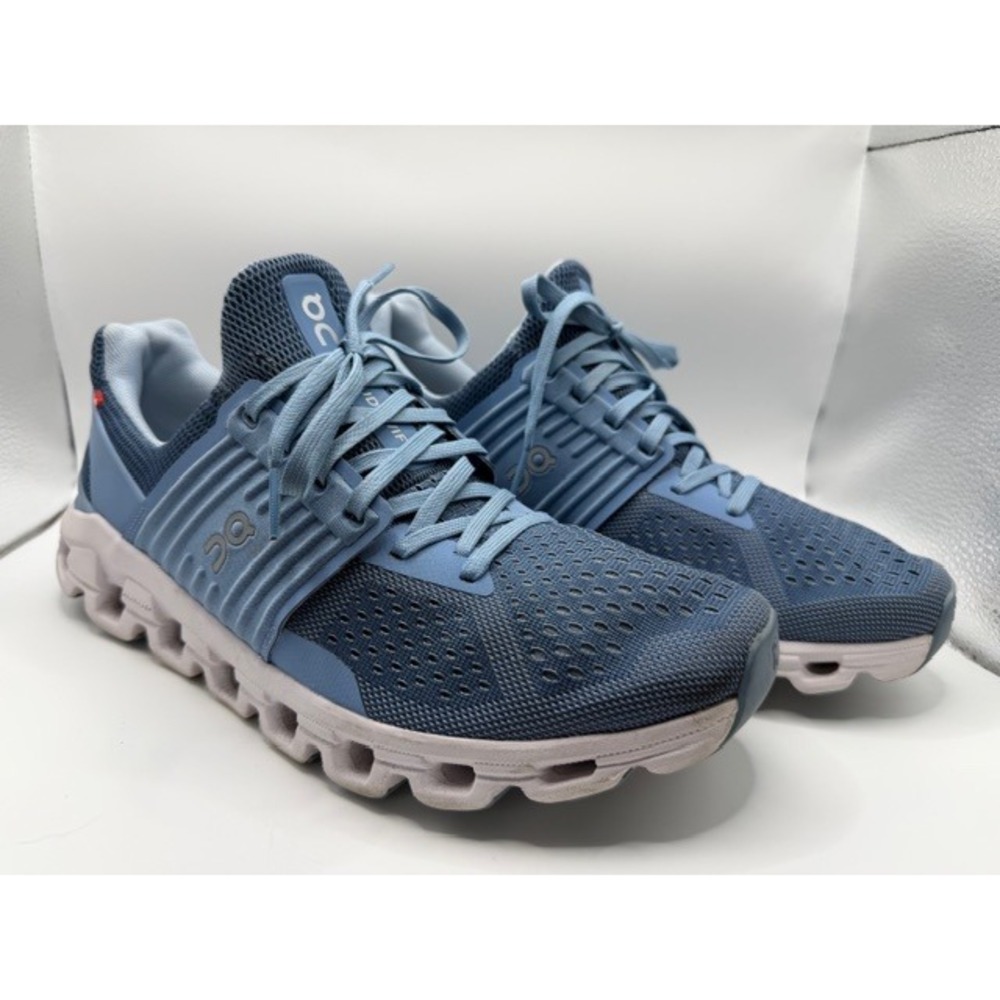 On Cloudswift 'Lake Sky' 41.99578 • Helion Cushion Road Runner • W9 / EUR 40.5
